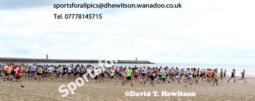 Start of the Pier to Pier, South Shields. Photo: David: David T. Hewitson/Sports for All Pics